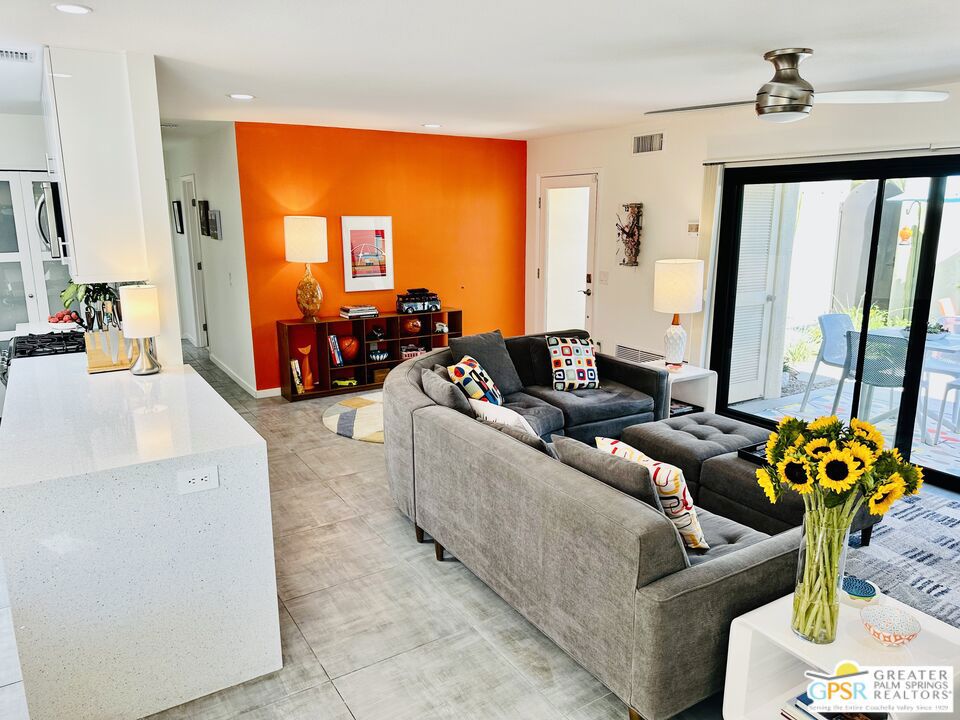 468 N Greenhouse Way Property Photo 5