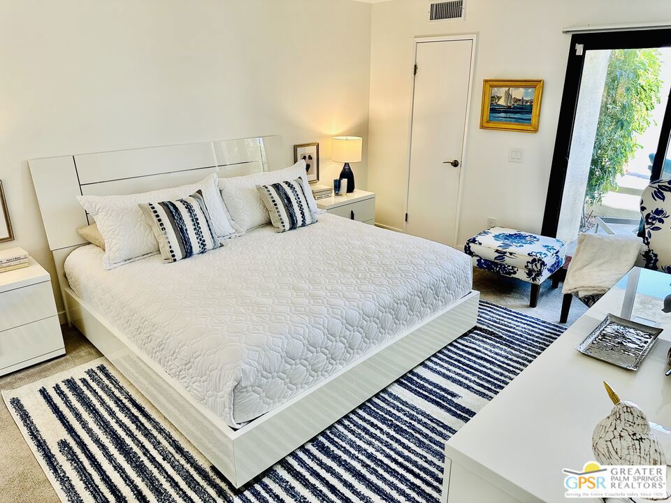 468 N Greenhouse Way Property Photo 15