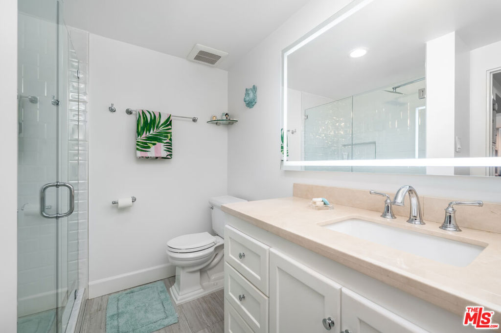 8787 Shoreham Drive 203 Property Photo 11