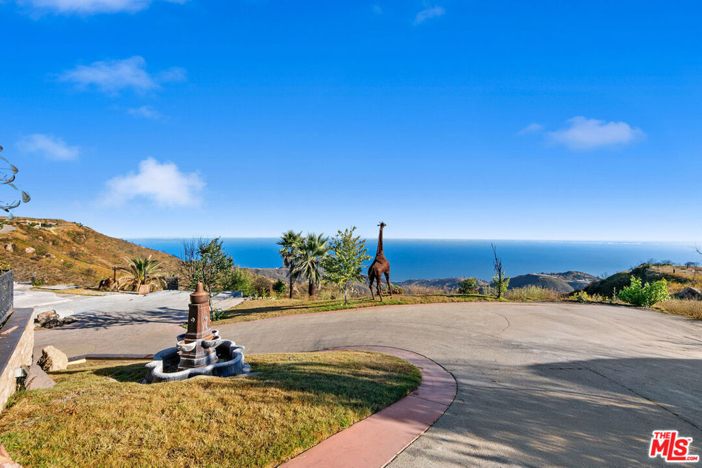 23010 Saddle Peak Road Property Photo 19