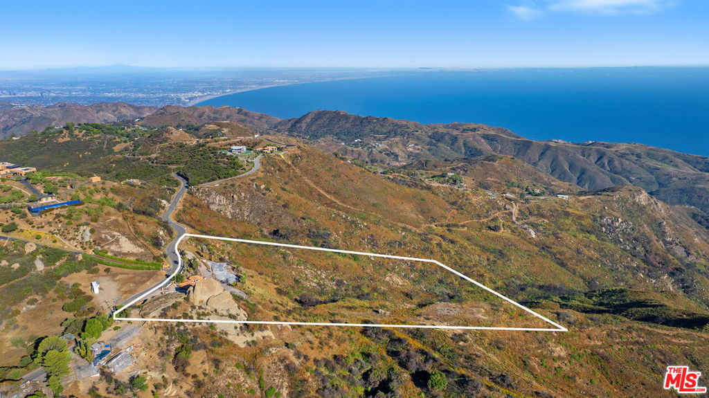23010 Saddle Peak Road Property Photo 40