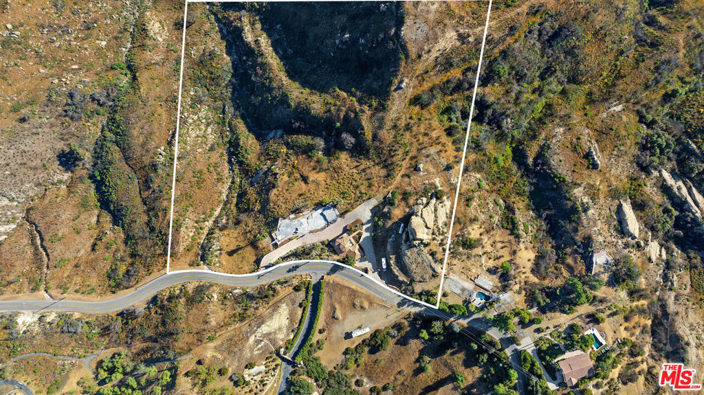 23010 Saddle Peak Road Property Photo 41