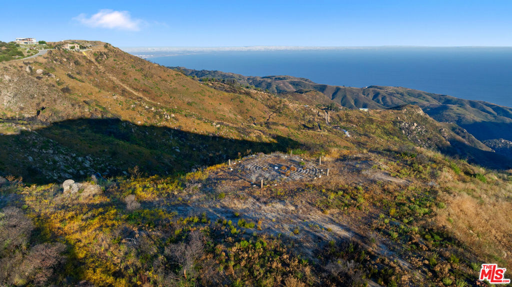 23010 Saddle Peak Road Property Photo 43