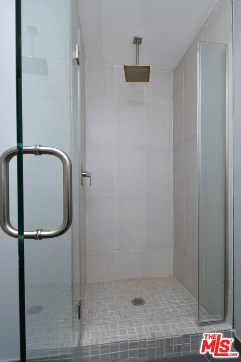2345 Roscomare Road 205 Property Photo 36