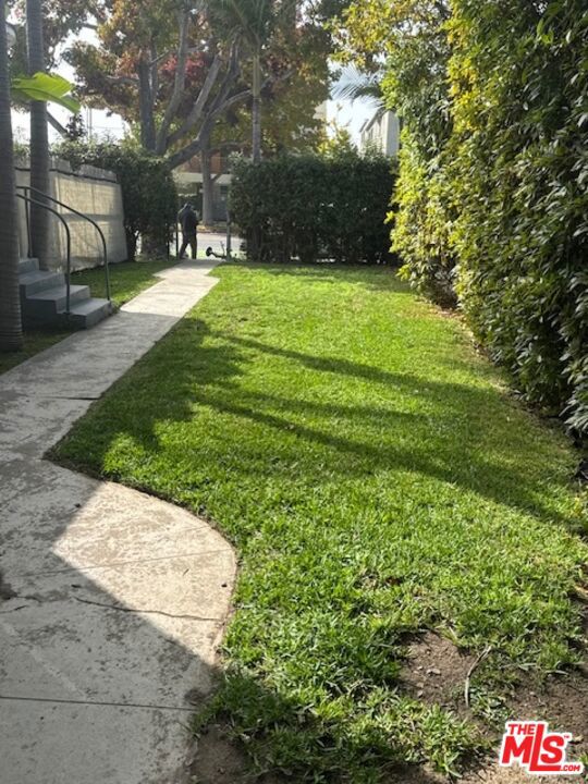 1543 11th Street D Property Photo 2