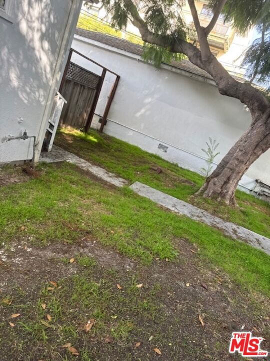1543 11th Street D Property Photo 3