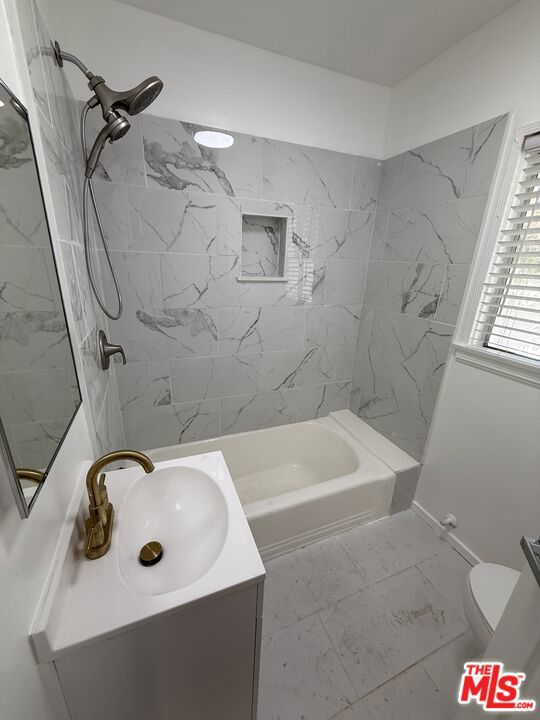 1543 11th Street D Property Photo 9