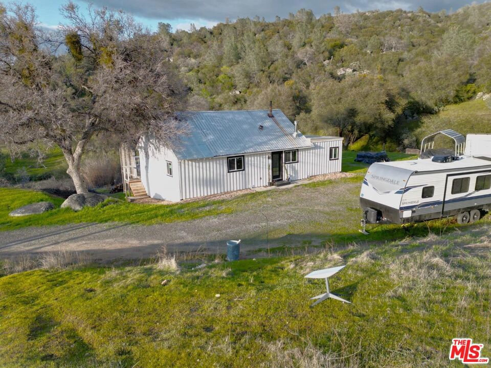4132 Usona Road Property Photo 3