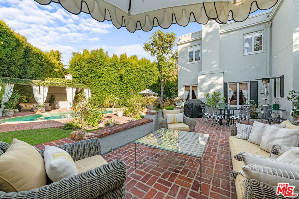 1110 Benedict Canyon Drive Property Photo 45