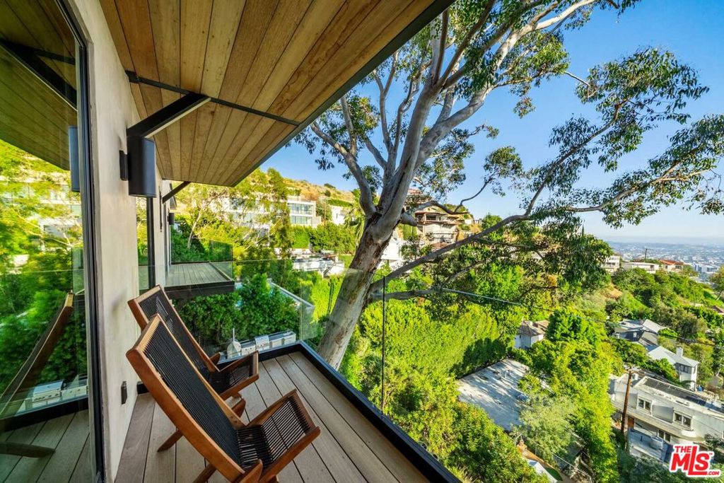 8800 Hollywood Boulevard Property Photo 39