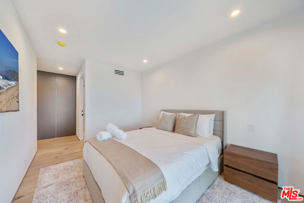 8800 Hollywood Boulevard Property Photo 52