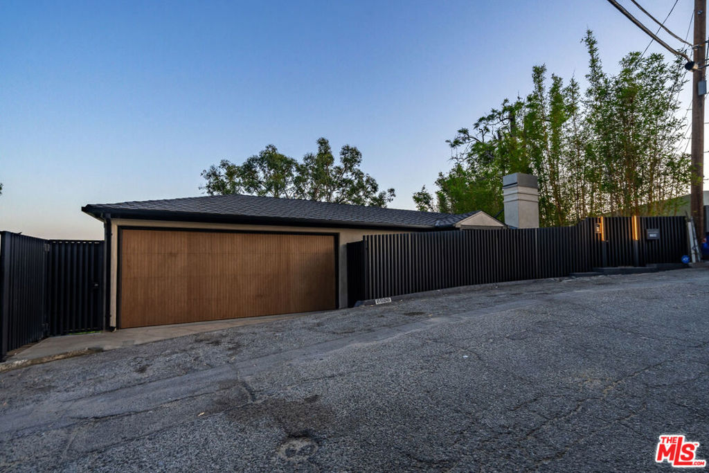 8800 Hollywood Boulevard Property Photo 64