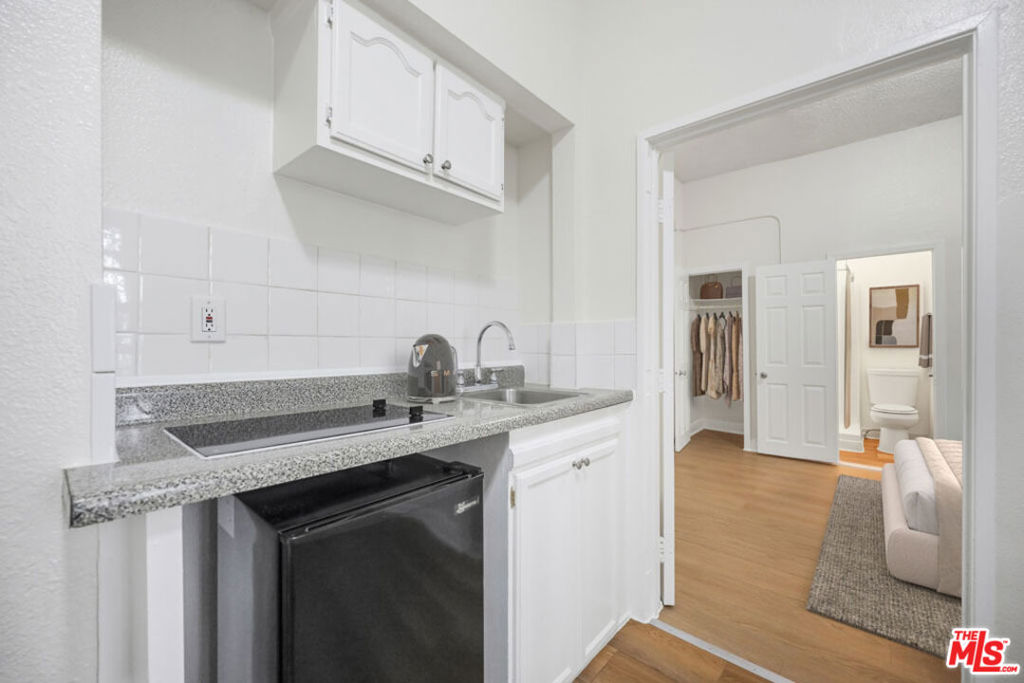 729 S Union Avenue 109 Property Photo 7