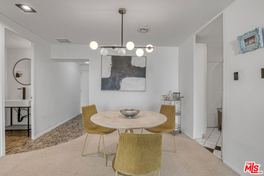 10433 Wilshire Boulevard 808 Property Photo 6