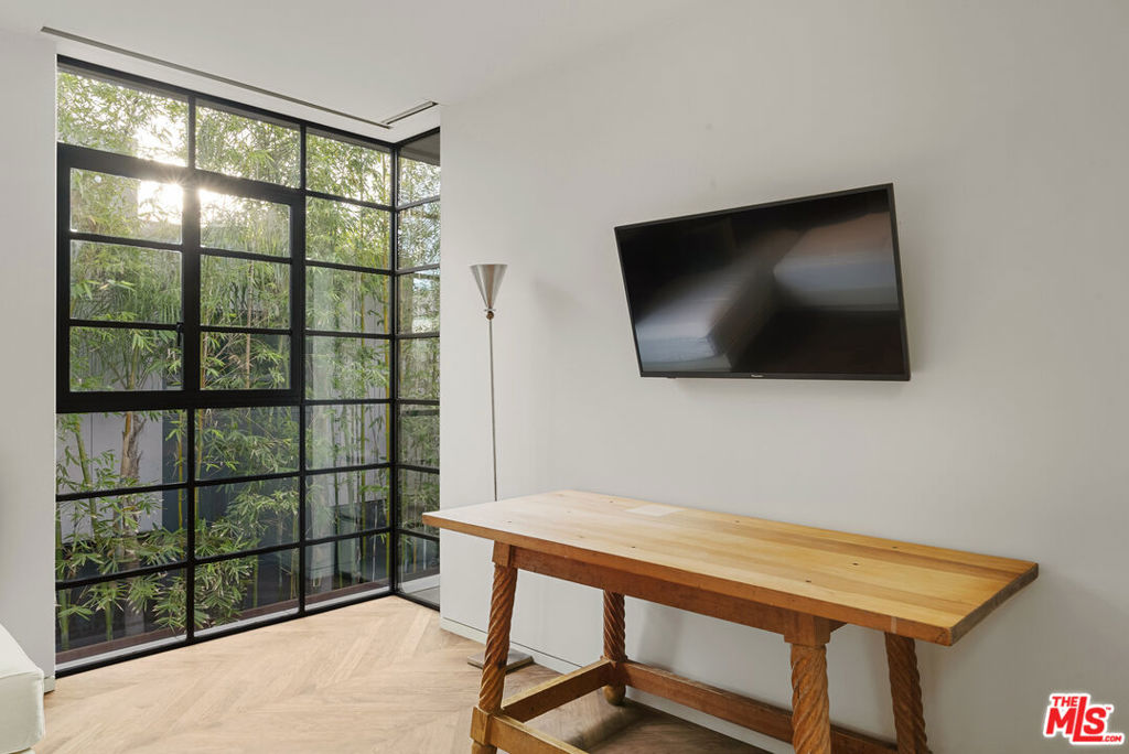 634 Milwood Avenue Property Photo 33