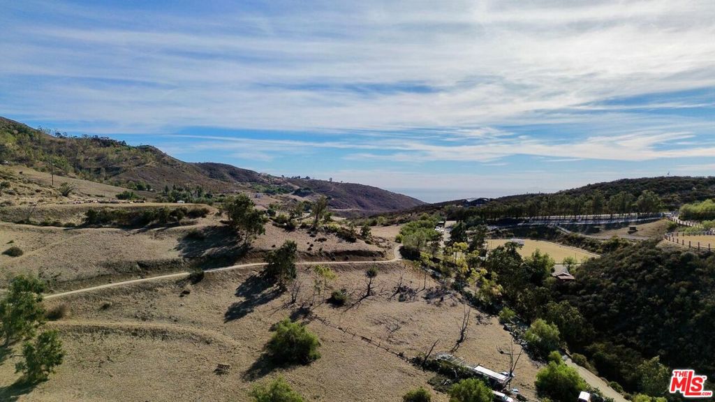 11077 Pacific View Drive Property Photo 20