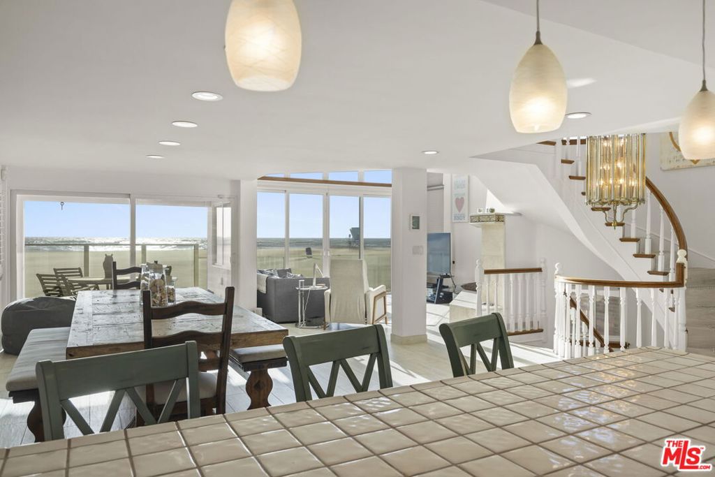 1005 Ocean Drive Property Photo 26