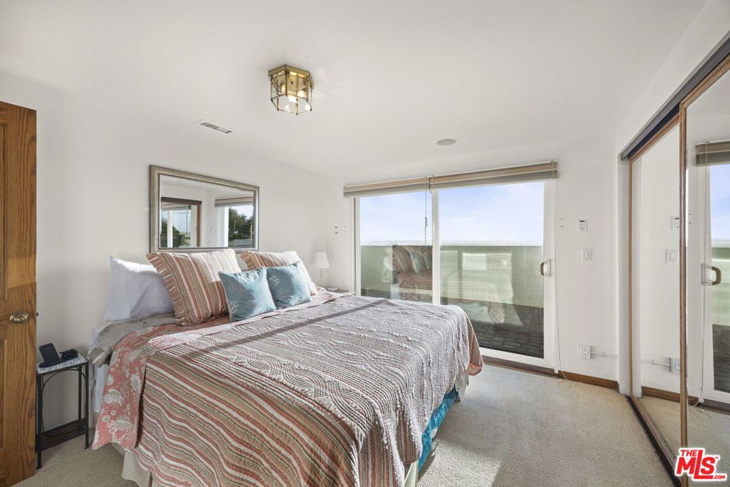 1005 Ocean Drive Property Photo 38
