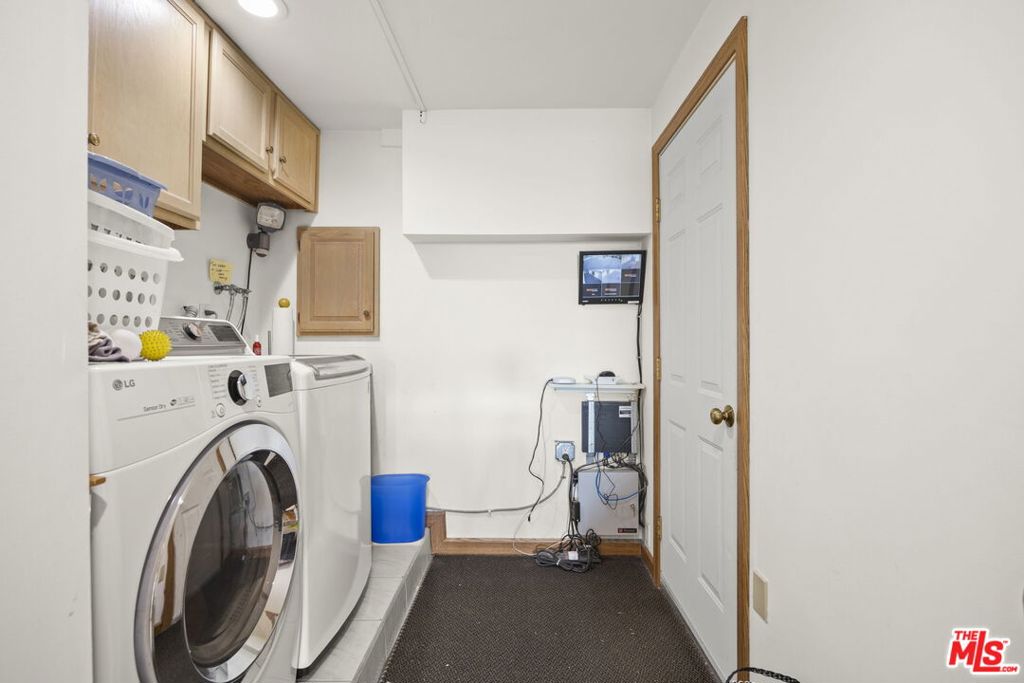 1005 Ocean Drive Property Photo 40