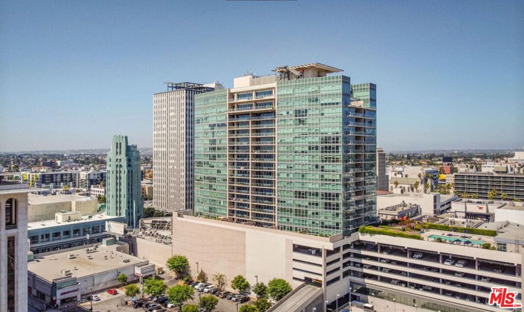 3785 Wilshire Boulevard 1709 Property Photo 1
