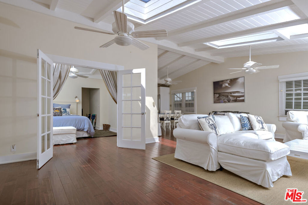 2323 Grand Canal Property Photo 13