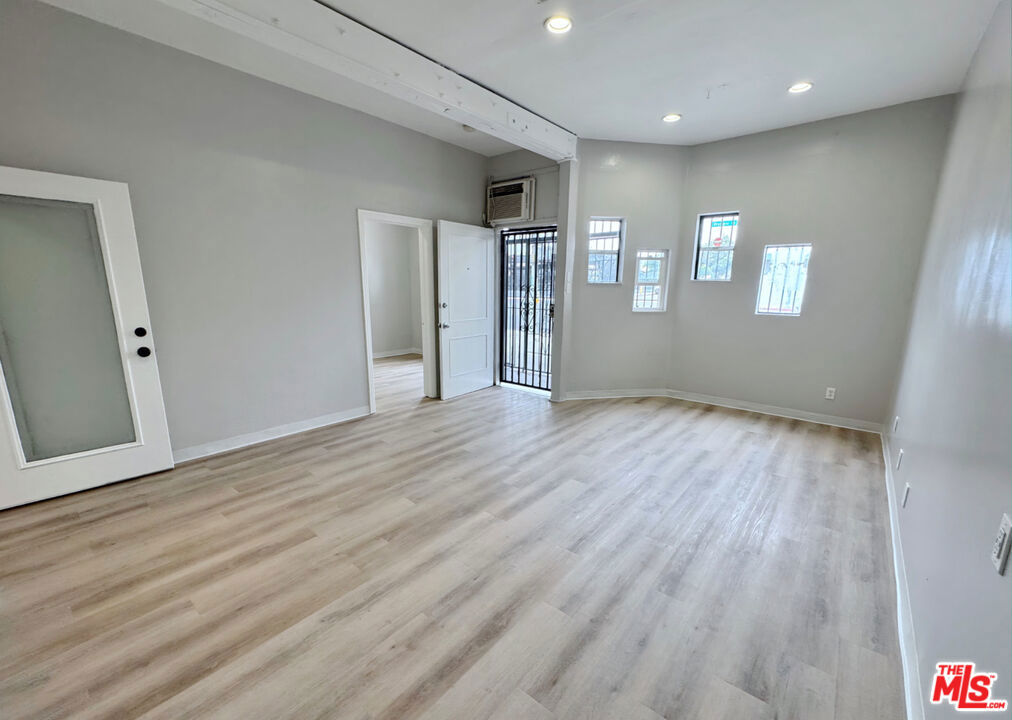 4906 E Olympic Boulevard Property Photo 2