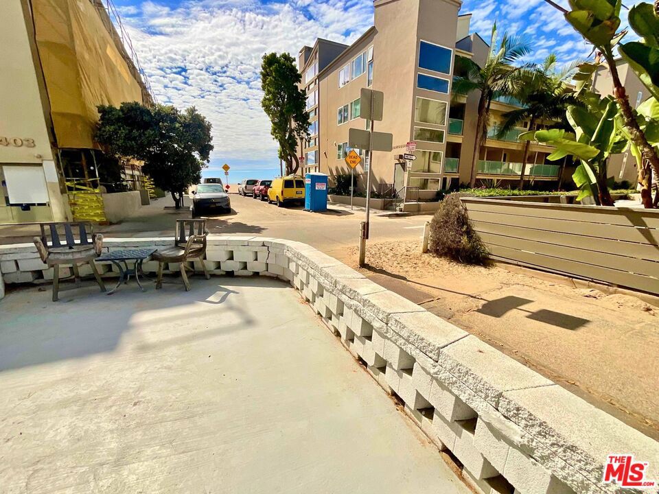 14 Mast Street Property Photo 5