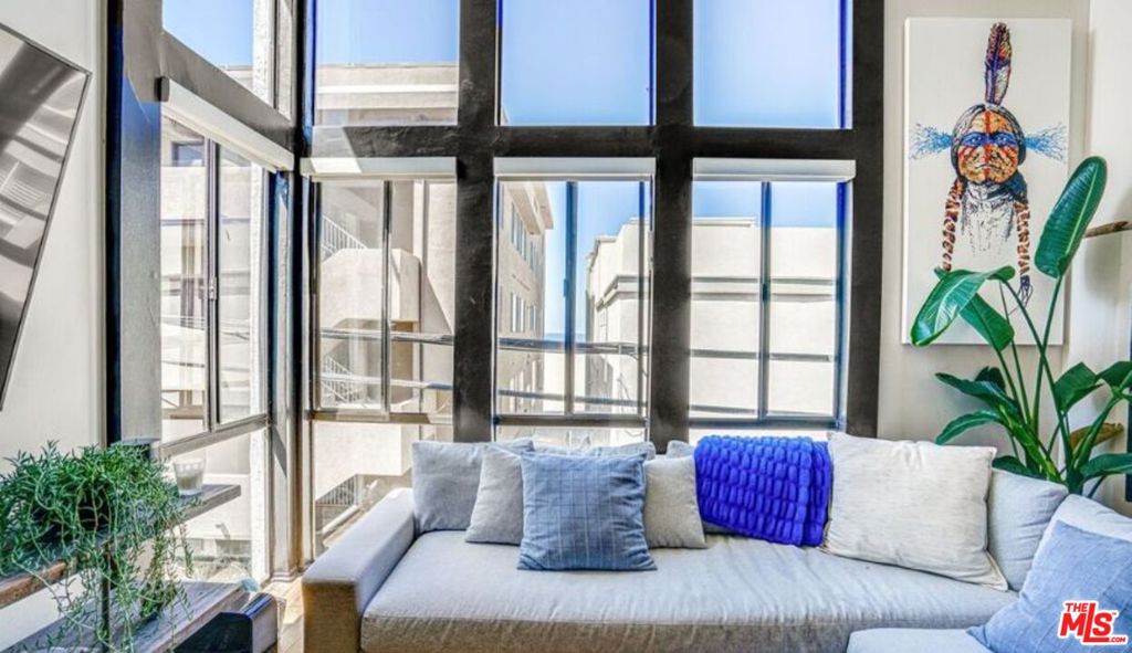 14 Mast Street Property Photo 10