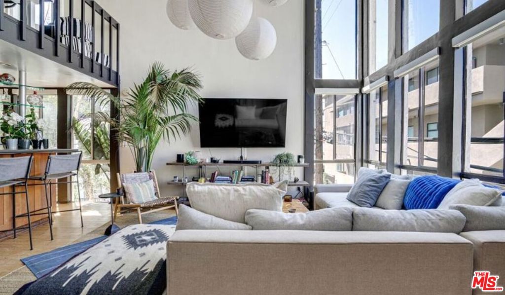 14 Mast Street Property Photo 11