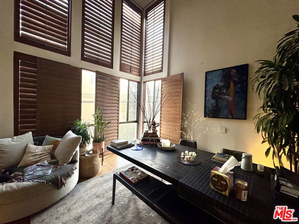 14 Mast Street Property Photo 28