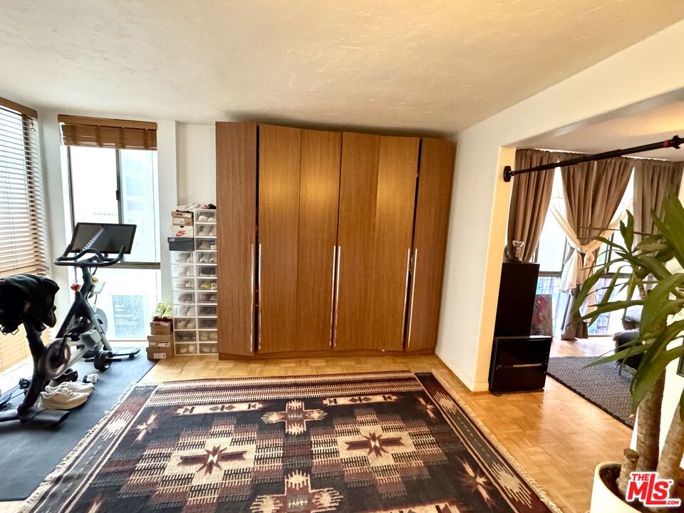 14 Mast Street Property Photo 29