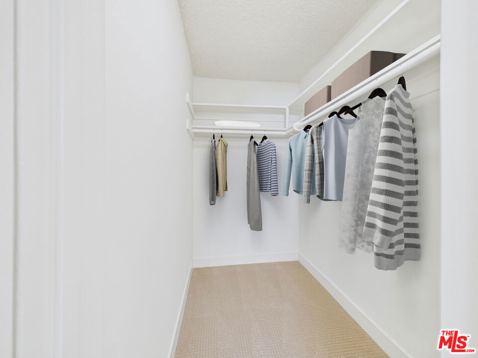 4573 Willis Avenue Property Photo 10