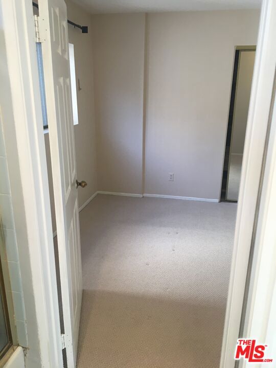 869 S Wooster Street 103 Property Photo 15