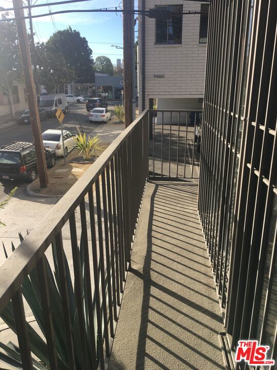 869 S Wooster Street 103 Property Photo 23