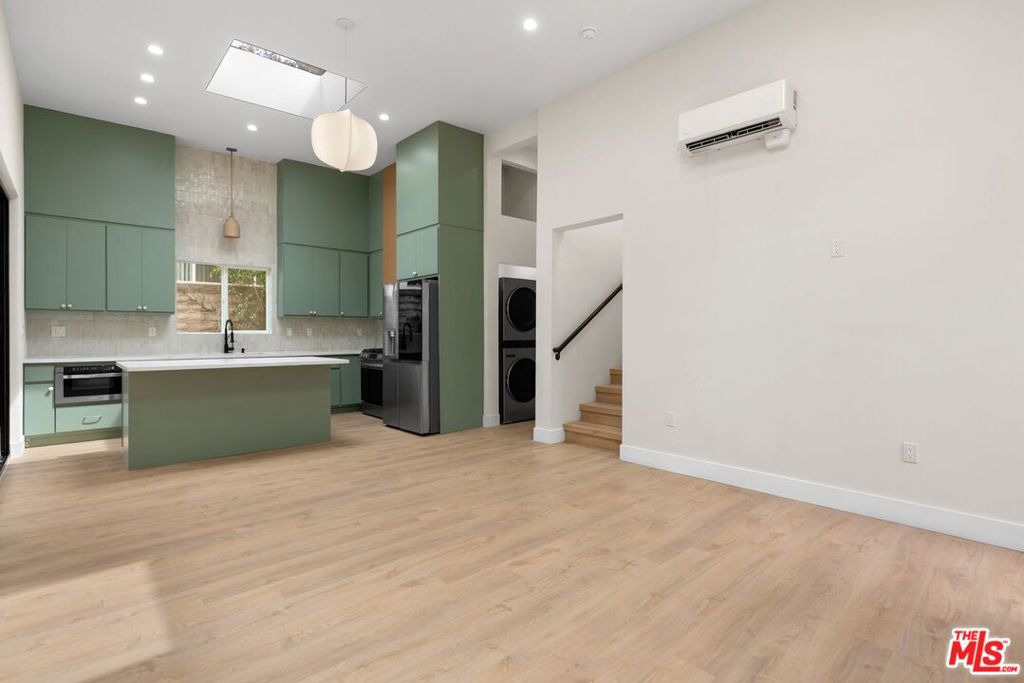 8587 Rugby Drive Property Photo 8