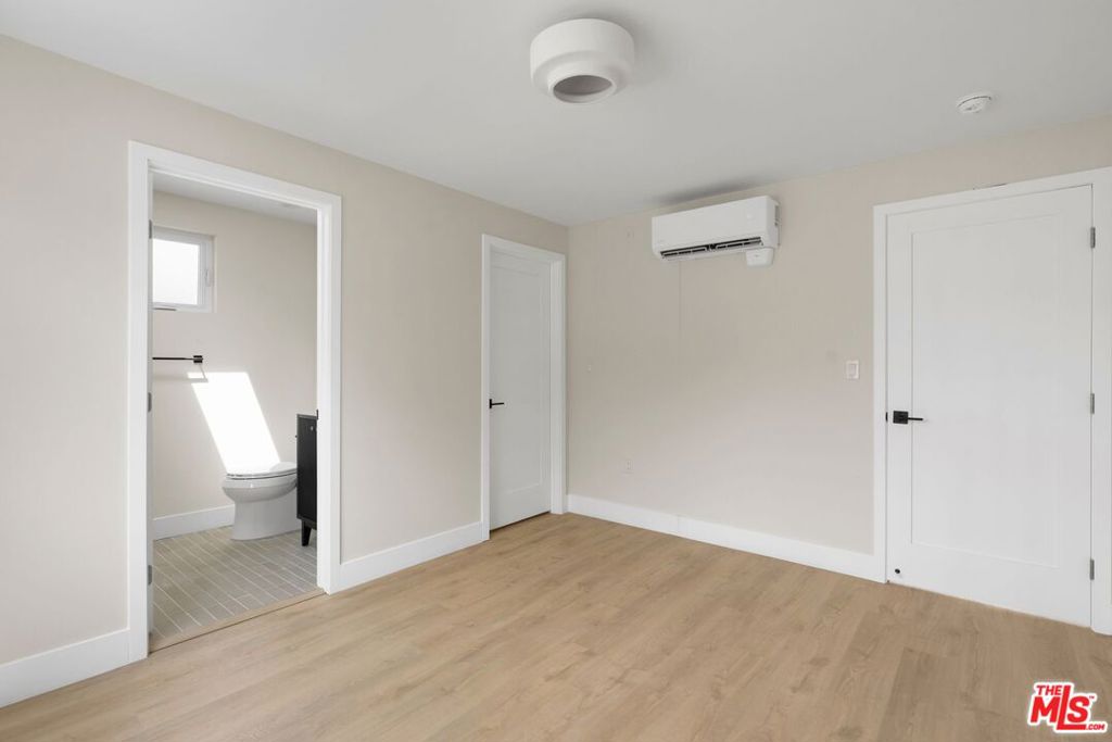 8587 Rugby Drive Property Photo 20