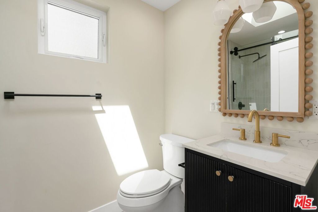 8587 Rugby Drive Property Photo 21