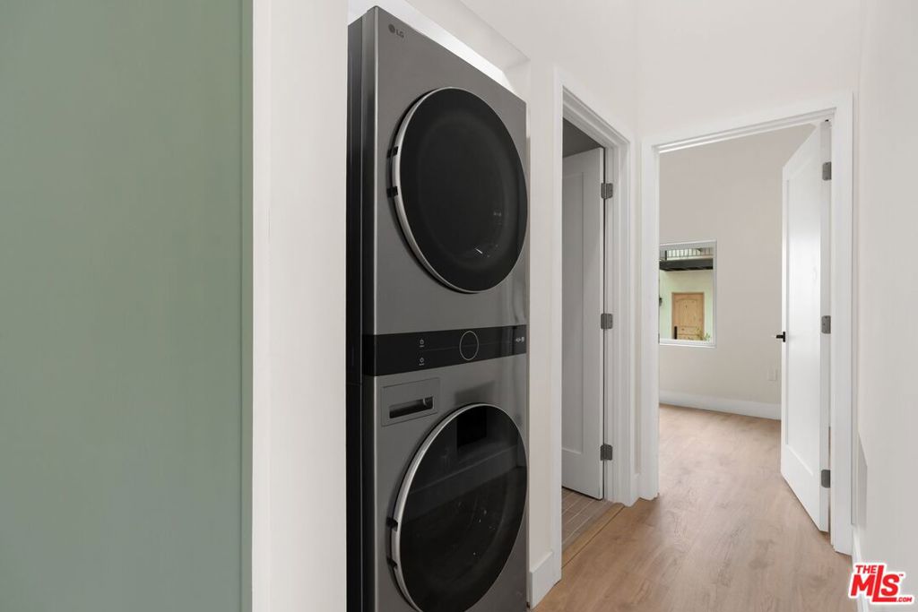 8587 Rugby Drive Property Photo 23