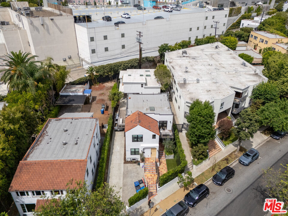 8587 Rugby Drive Property Photo 29