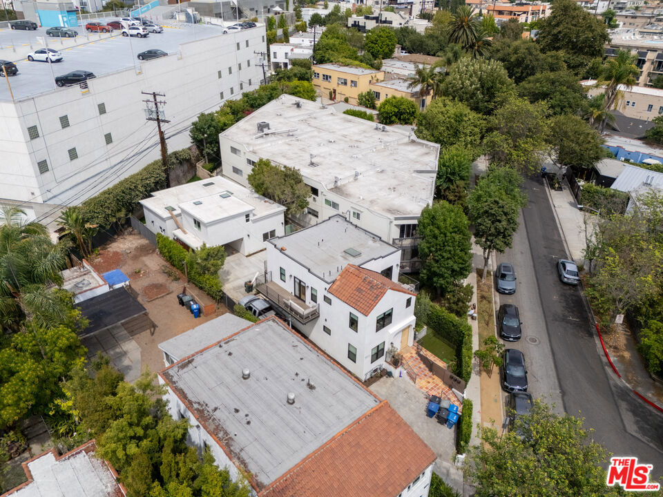 8587 Rugby Drive Property Photo 30