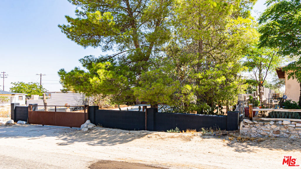 62033 Bonair Road Property Photo 6