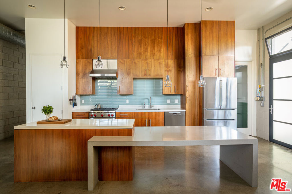 1534 17th Street 105 Property Photo 1