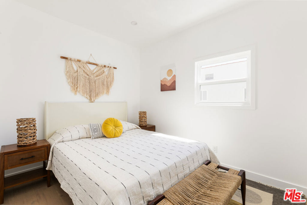 5847 1/2 Ernest Avenue Property Photo 11