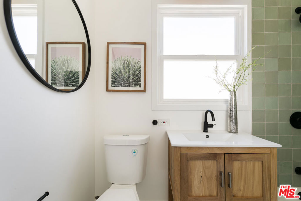 5847 1/2 Ernest Avenue Property Photo 13