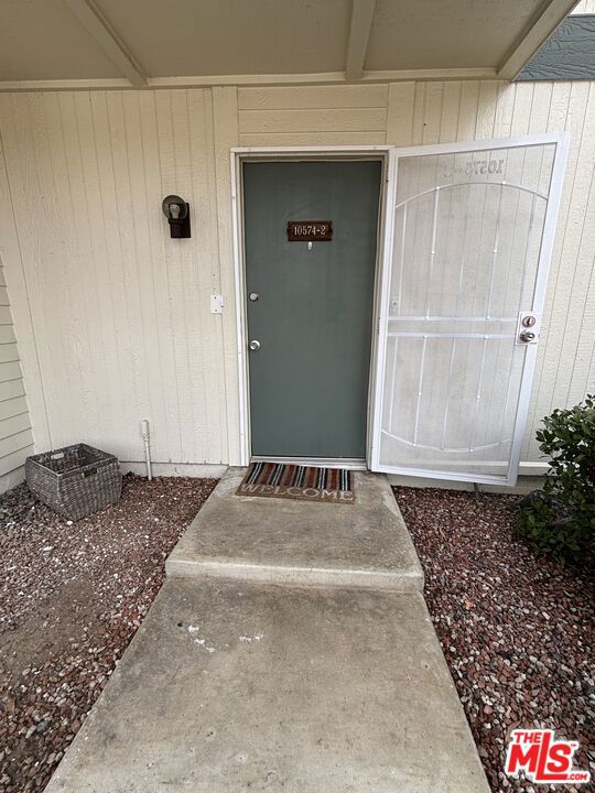 10574 Sunland Boulevard 2 Property Photo 29