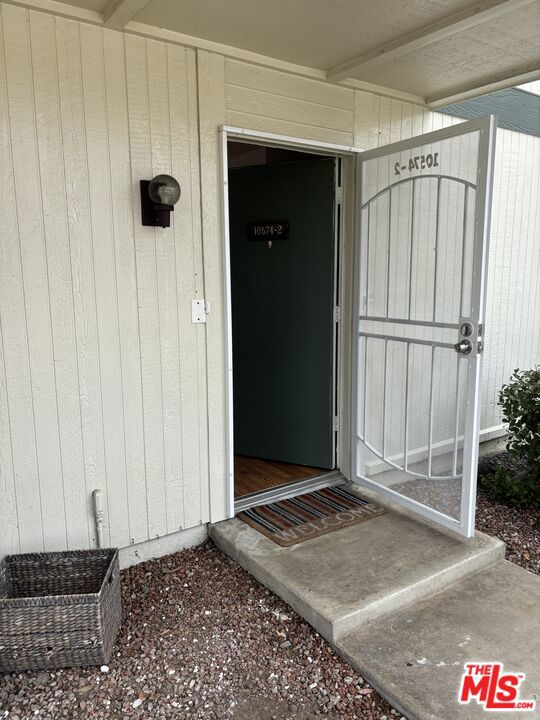 10574 Sunland Boulevard 2 Property Photo 30