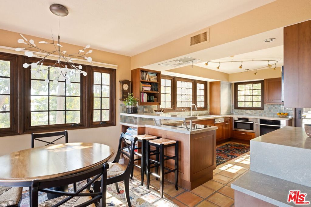 11498 Tongareva Street Property Photo 15