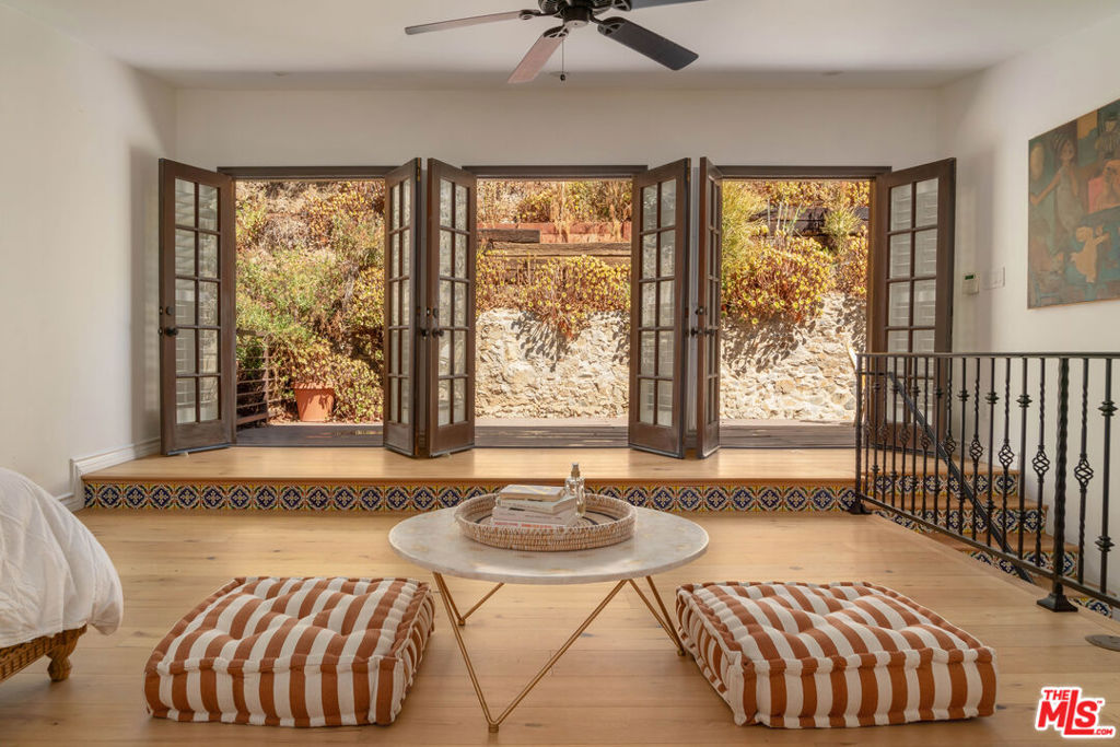 1508 N Beverly Glen Boulevard Property Photo 16