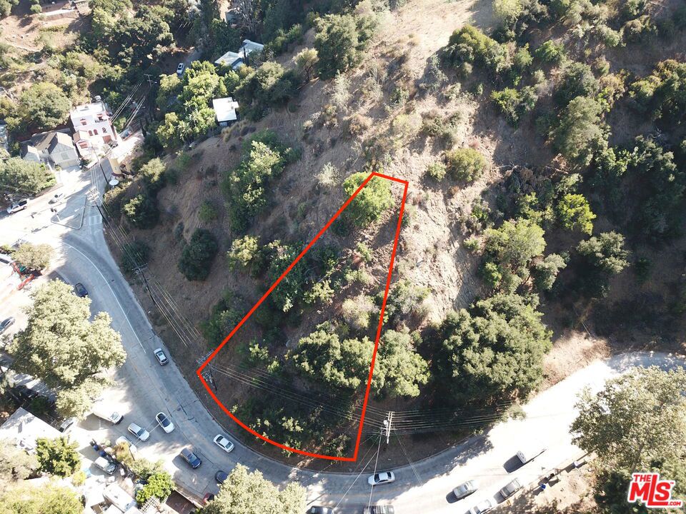 2125 N Laurel Canyon Boulevard Property Photo 1