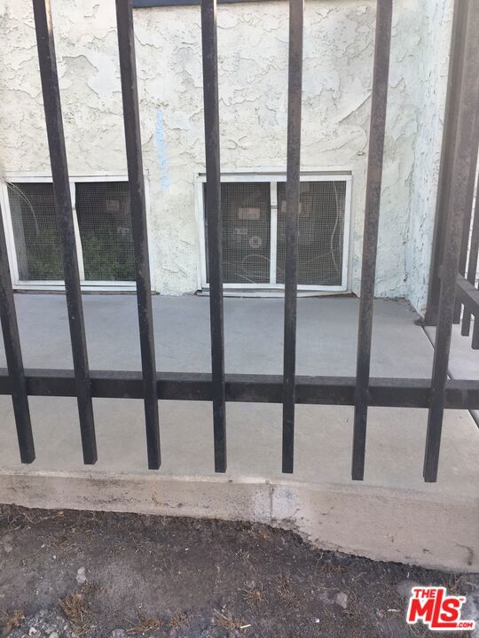 3809 38111/2 W 30th Street Property Photo 4